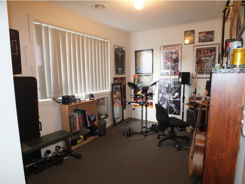 70 Pommel Street, Pakenham VIC 3810