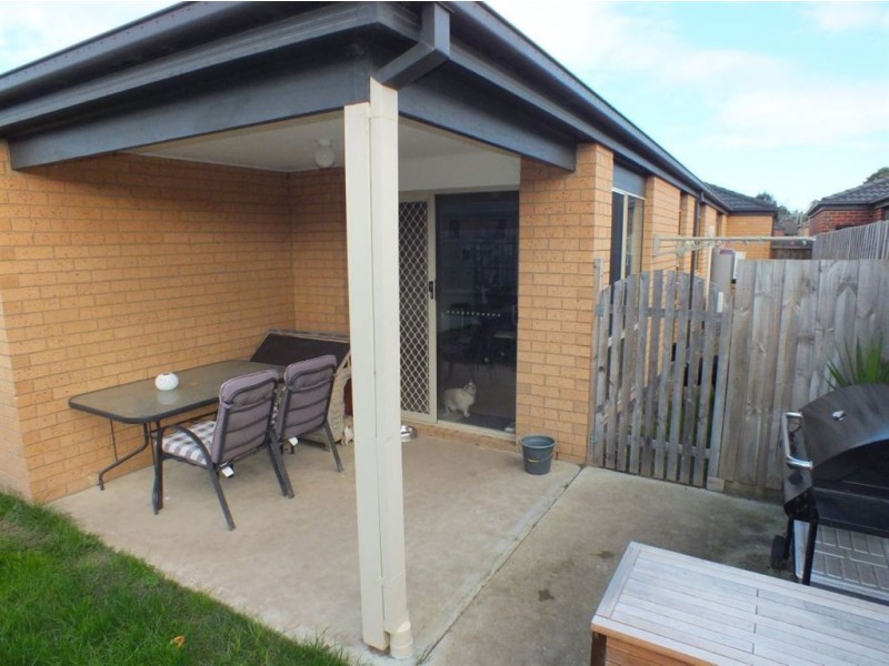 70 Pommel Street, Pakenham VIC 3810