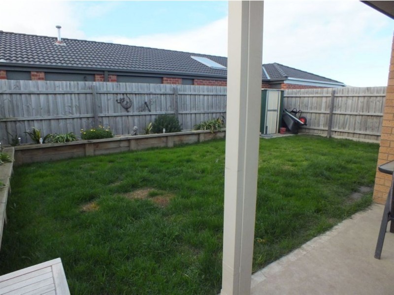 70 Pommel Street, Pakenham VIC 3810