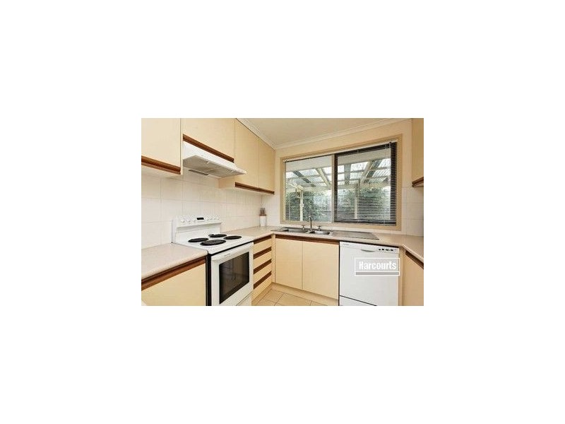 6 Kathryn Close, Pakenham VIC 3810