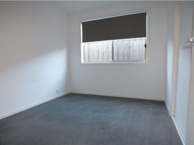 5 Kimberley Grove, Pakenham VIC 3810