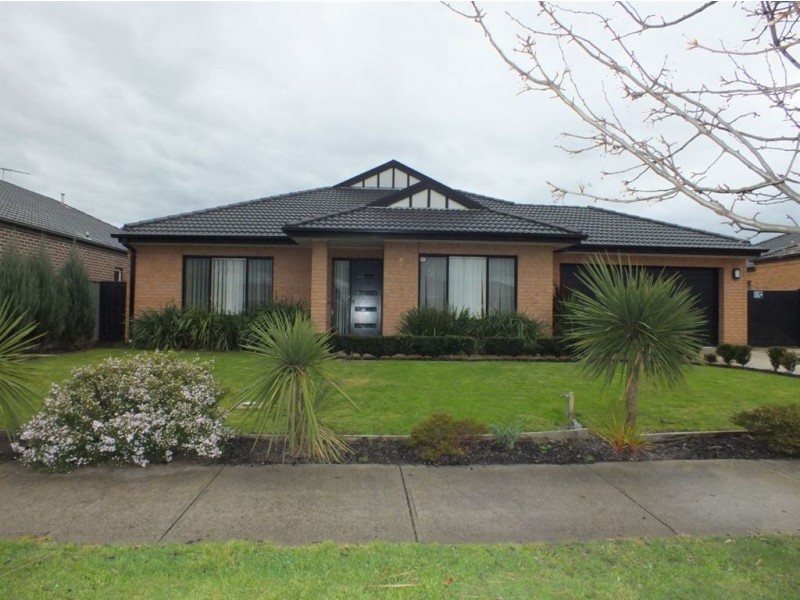 5 Henry Lawson Drive, Pakenham VIC 3810