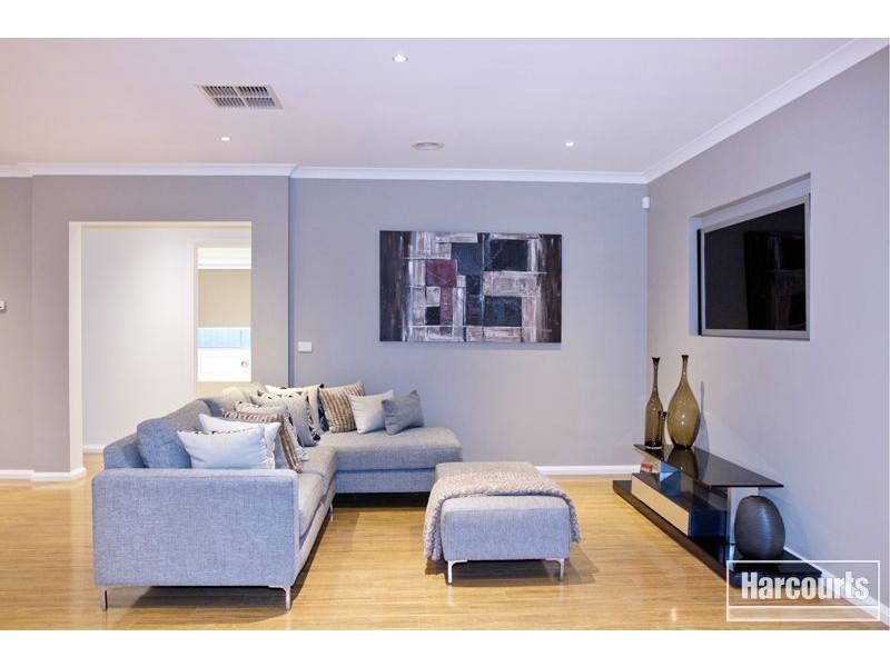 20 Villella Drive, Pakenham VIC 3810