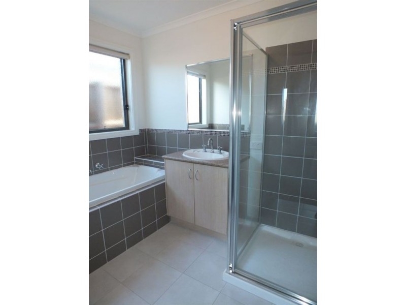 14/31 Syme Road, Pakenham VIC 3810