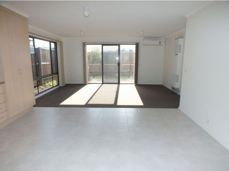 14/31 Syme Road, Pakenham VIC 3810