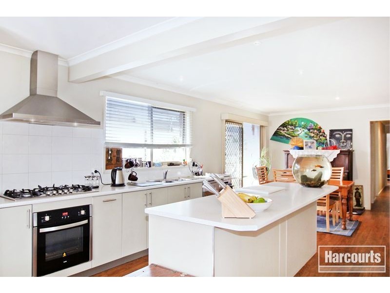 6 Guest Road, Pakenham VIC 3810