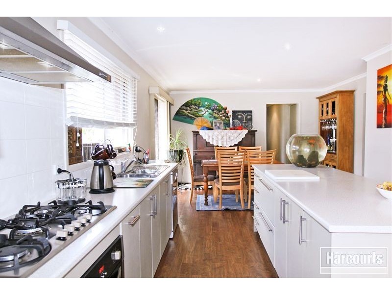 6 Guest Road, Pakenham VIC 3810