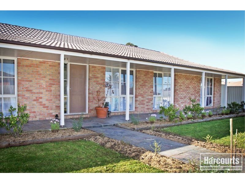 6 Guest Road, Pakenham VIC 3810