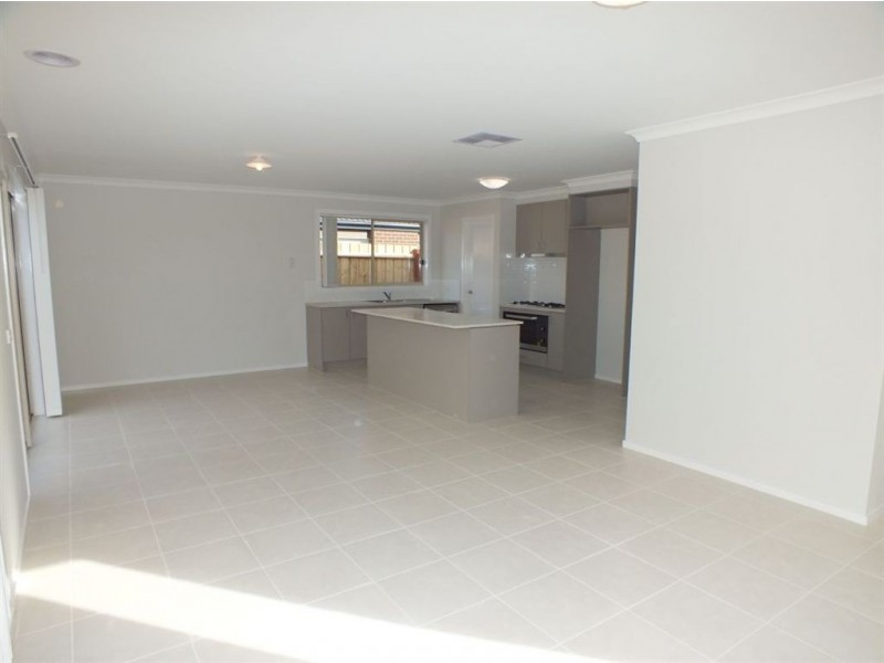 5 Weebill Way, Pakenham VIC 3810