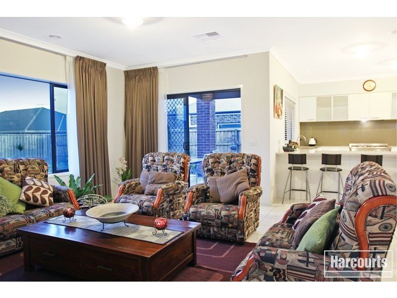 31 Cassowary Avenue, Pakenham VIC 3810