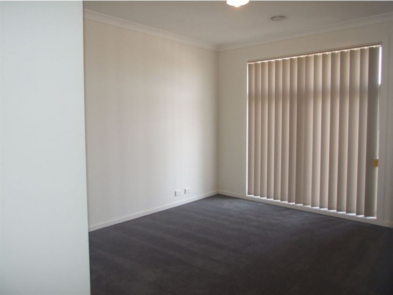 20 Victory Drive, Pakenham VIC 3810
