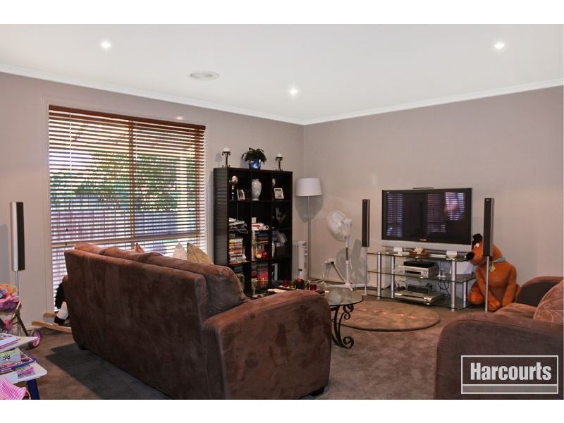 17 Wynen Court, Pakenham VIC 3810