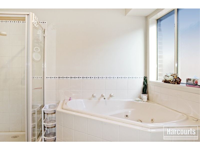 17 Wynen Court, Pakenham VIC 3810