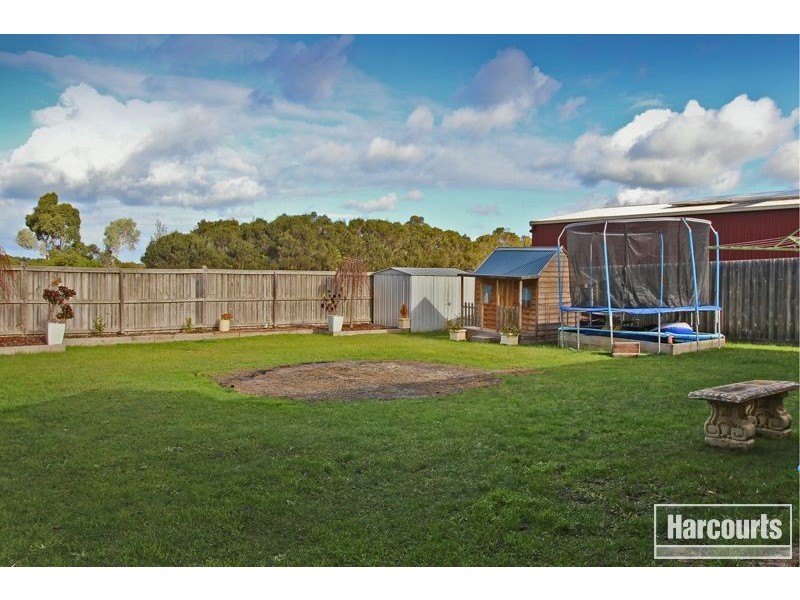 17 Wynen Court, Pakenham VIC 3810