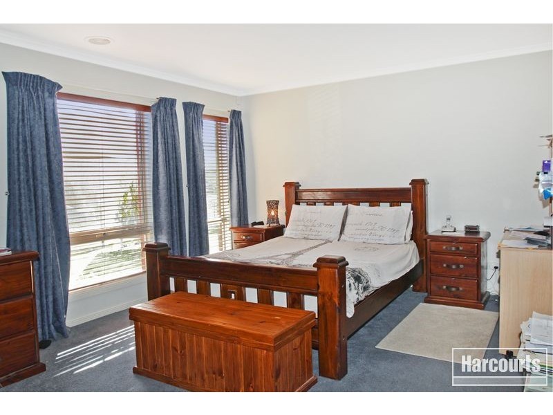 11 Sheoak Court, Pakenham VIC 3810