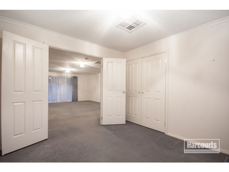 70 McGregor Road, Pakenham VIC 3810