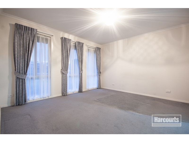 70 McGregor Road, Pakenham VIC 3810