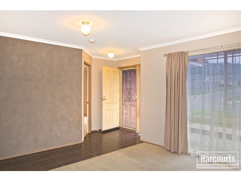 24 Natanya Drive, Pakenham VIC 3810