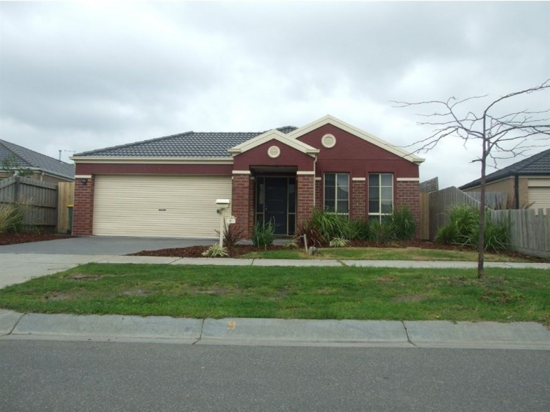 9 Azalea Avenue, Pakenham VIC 3810