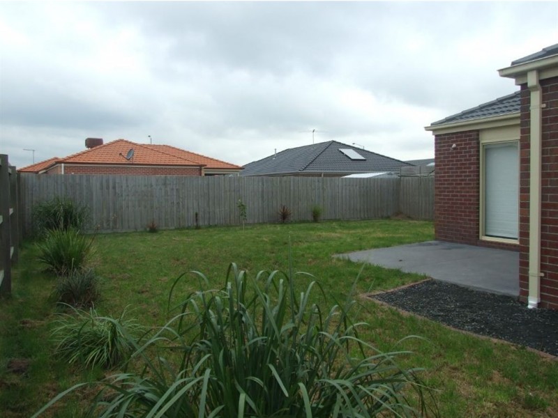 9 Azalea Avenue, Pakenham VIC 3810