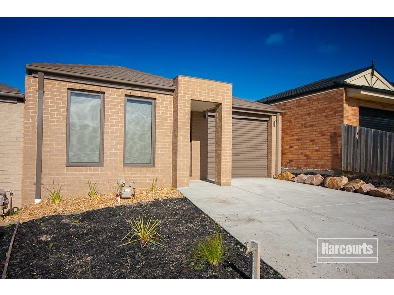 11a Ash Crescent, Pakenham VIC 3810