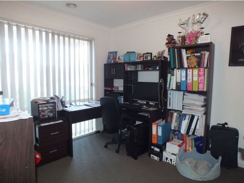 70 Pommel Street, Pakenham VIC 3810