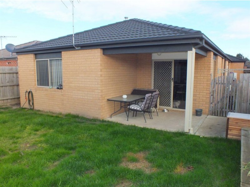 70 Pommel Street, Pakenham VIC 3810