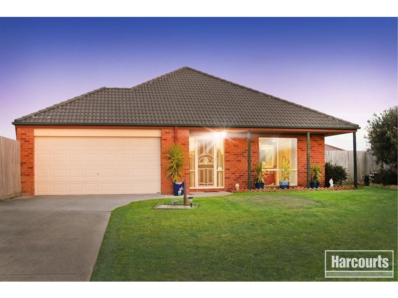 15 Thornbill Circuit, Pakenham VIC 3810