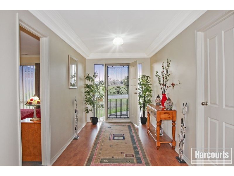 15 Thornbill Circuit, Pakenham VIC 3810