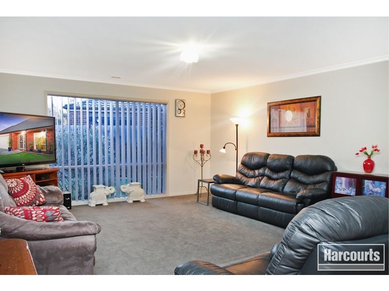 15 Thornbill Circuit, Pakenham VIC 3810