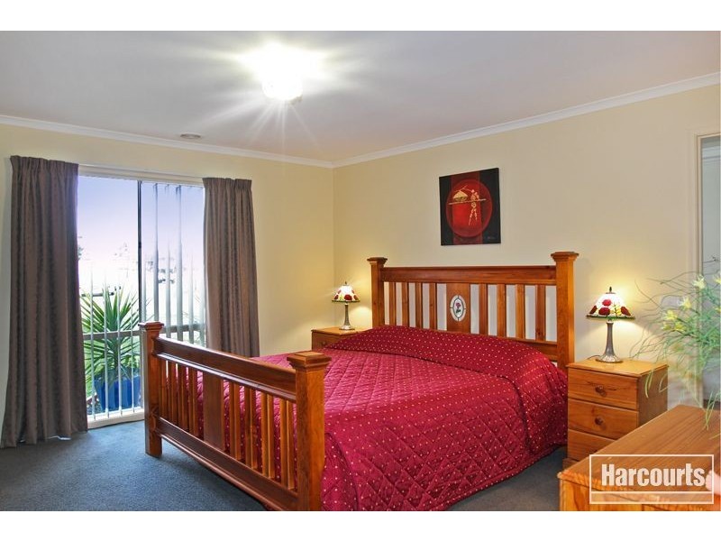 15 Thornbill Circuit, Pakenham VIC 3810