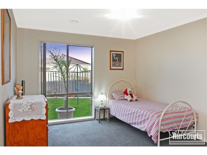 15 Thornbill Circuit, Pakenham VIC 3810