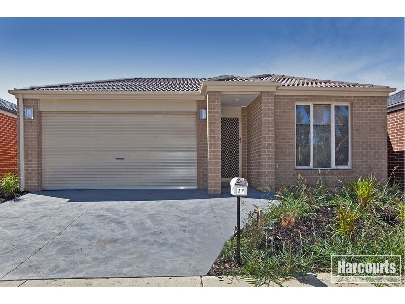 27 Stanhope Place, Pakenham VIC 3810