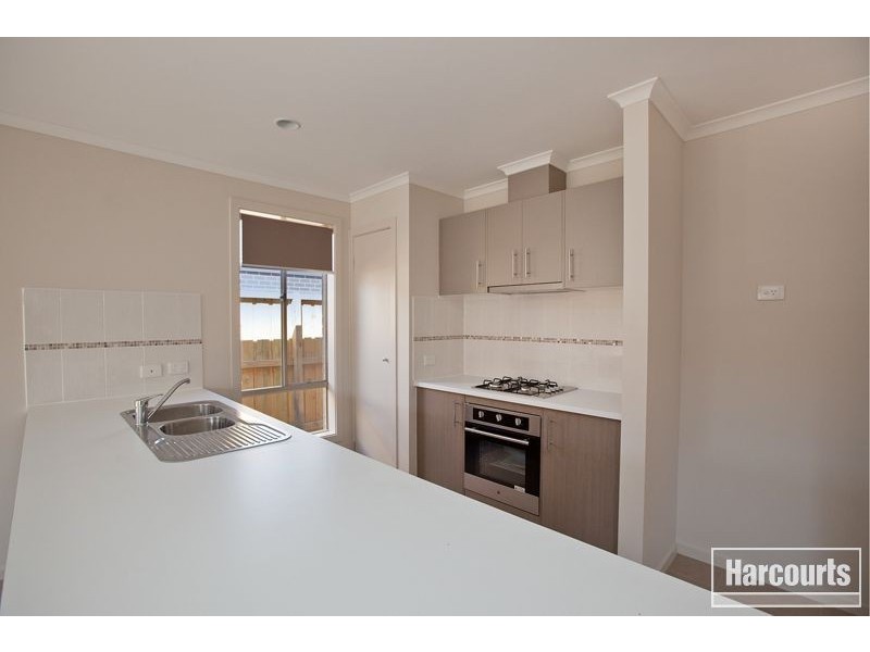 27 Stanhope Place, Pakenham VIC 3810
