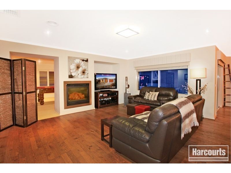 15 Michigan Grange, Pakenham VIC 3810