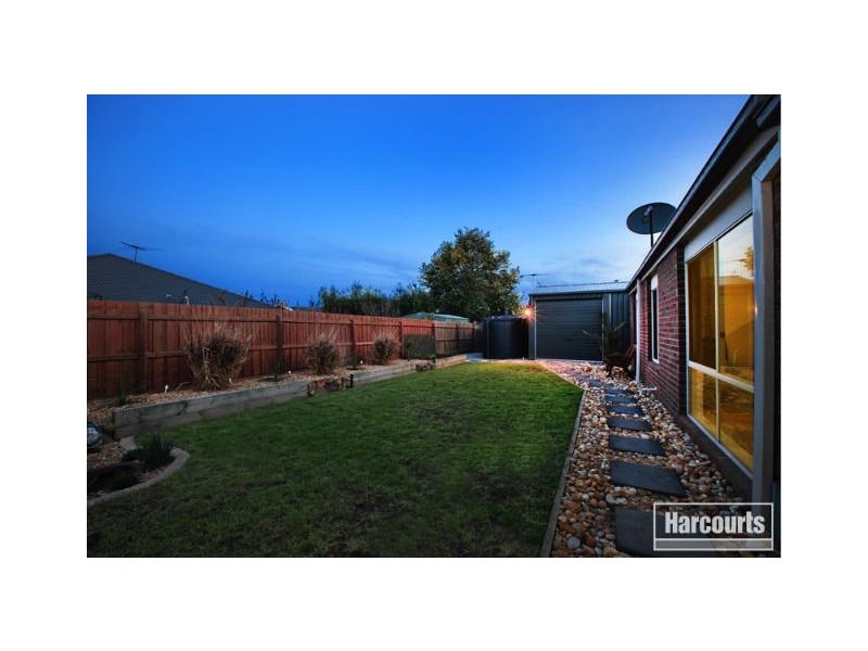 9 Honeyeater Way, Pakenham VIC 3810
