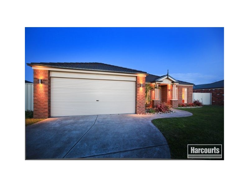 9 Honeyeater Way, Pakenham VIC 3810