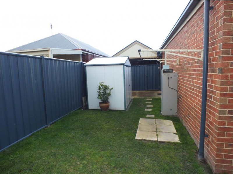 11 Cider Link, Pakenham VIC 3810