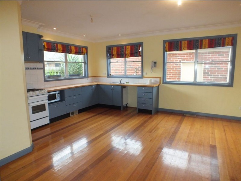 1/43 King Street, Pakenham VIC 3810