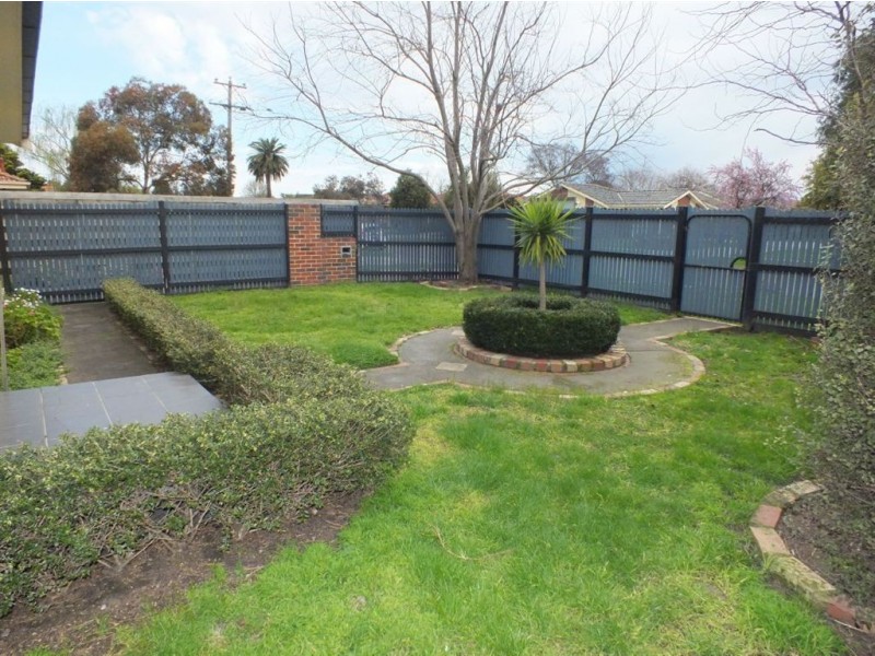1/43 King Street, Pakenham VIC 3810