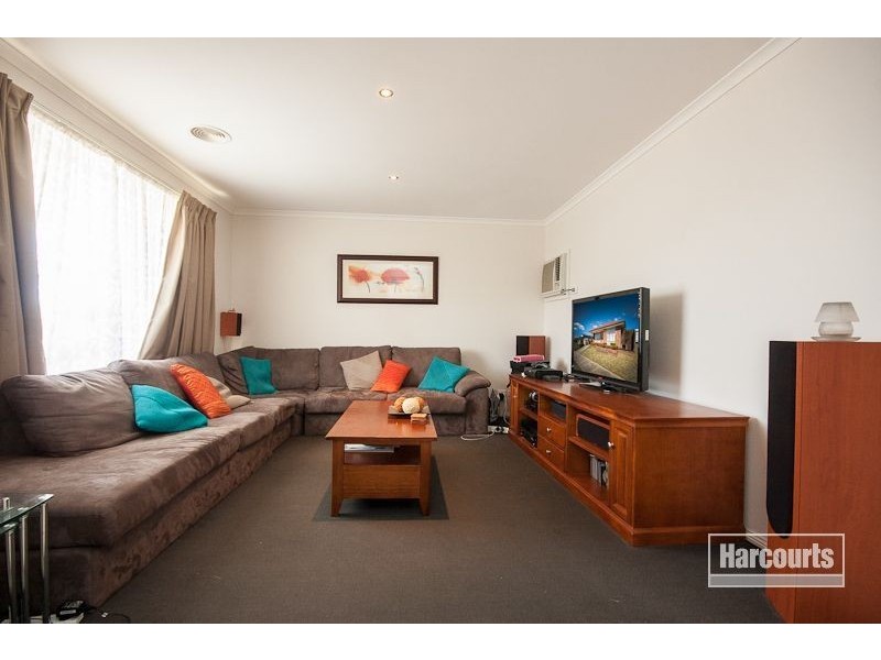 28 Tuscany Rise, Pakenham VIC 3810