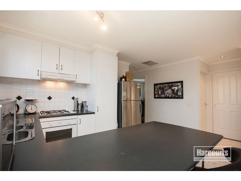 28 Tuscany Rise, Pakenham VIC 3810