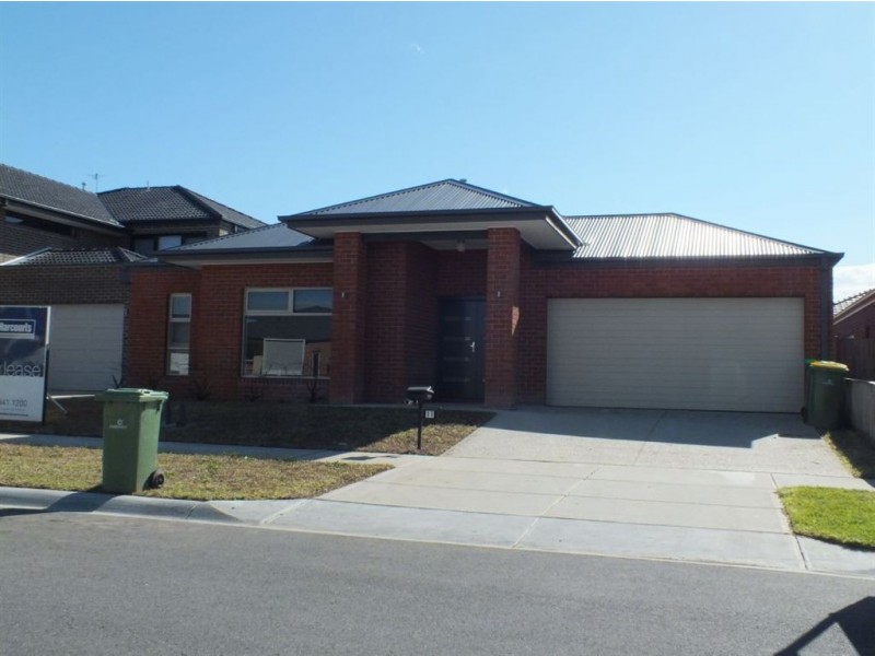 11 Goodenia Street, Officer VIC 3809