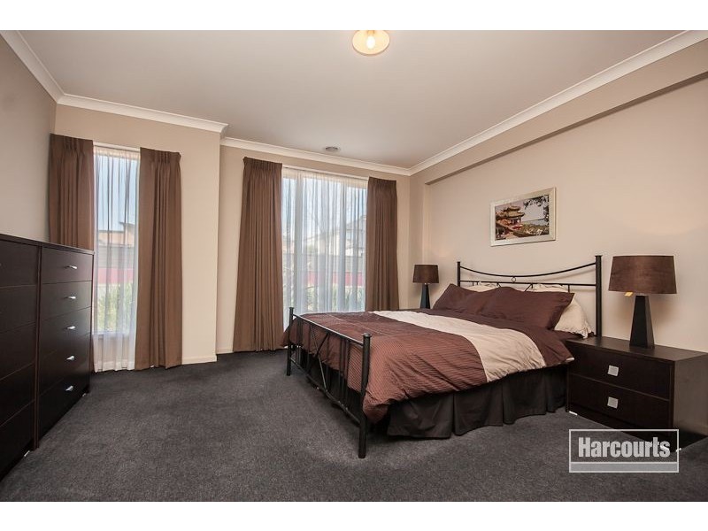 6 Blackwood Drive, Pakenham VIC 3810