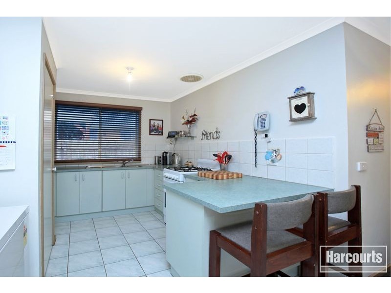 19 Rundell Way, Pakenham VIC 3810