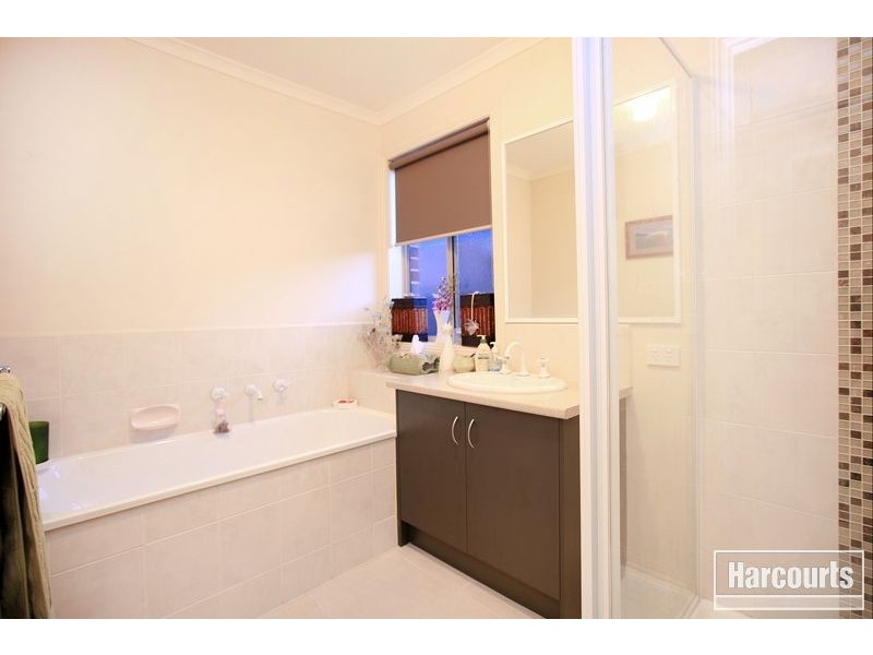 5 Jennifer Court, Pakenham VIC 3810