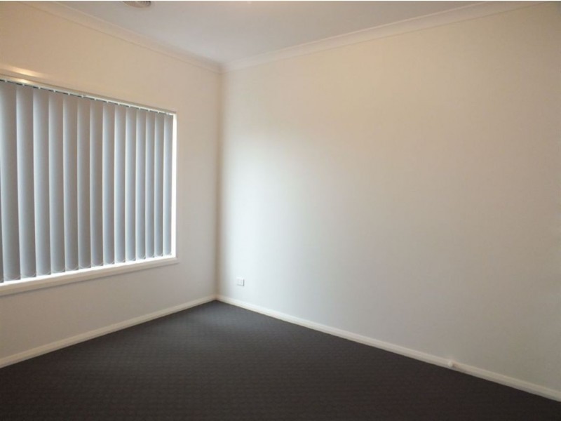 12 Park Orchard Drive, Pakenham VIC 3810