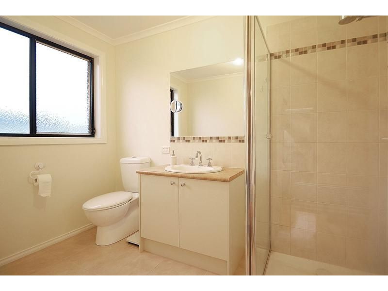 71 Bluehills Boulevard, Pakenham VIC 3810