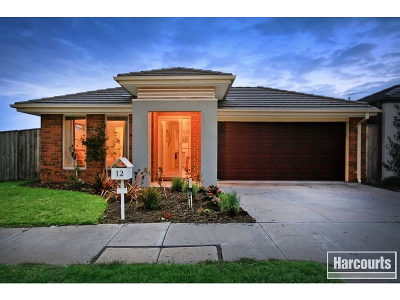12 Glenvista Road, Pakenham VIC 3810