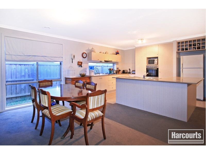 12 Glenvista Road, Pakenham VIC 3810